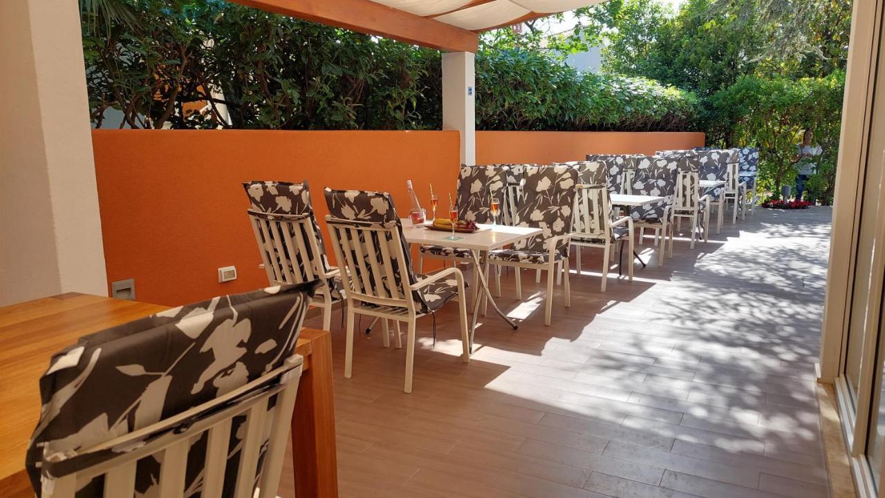 Bed And Breakfast La Rossa Umag Exterior foto