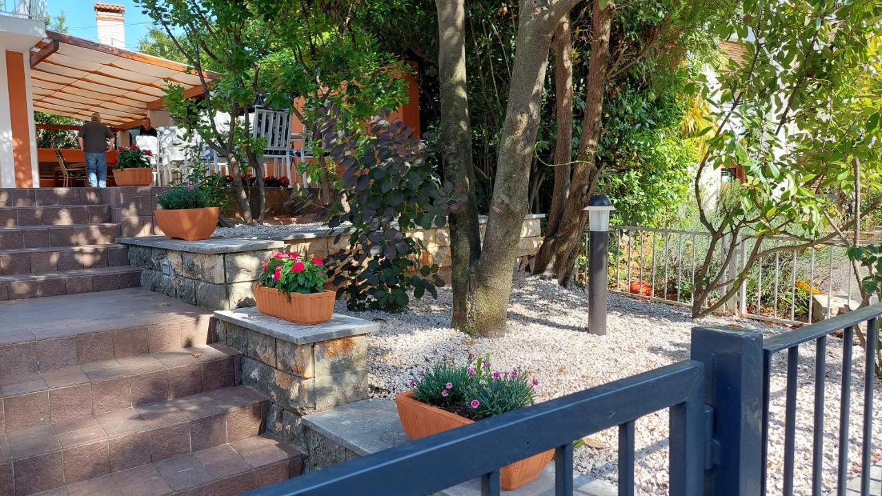 Bed And Breakfast La Rossa Umag Exterior foto