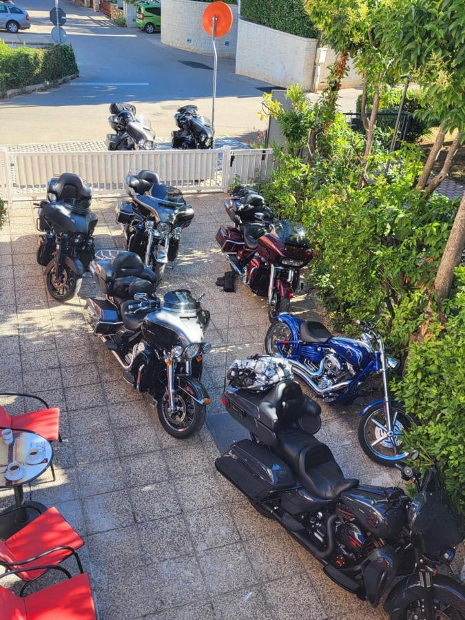 Bed And Breakfast La Rossa Umag Exterior foto